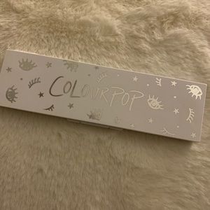 Colourpop magnetic eyeshadow palette